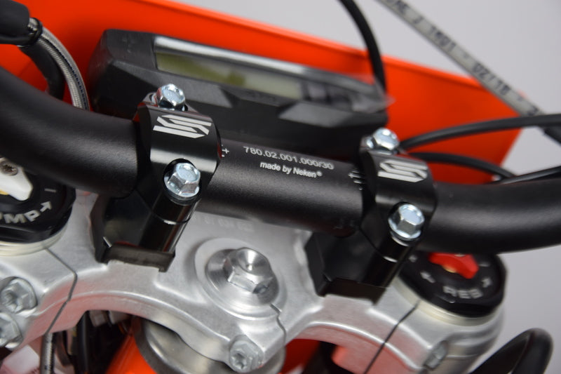 Ktm Adventure 790 [SCAR] - Handlebar clamps Ø28.6mm +35 to 50mm OE triple clamp