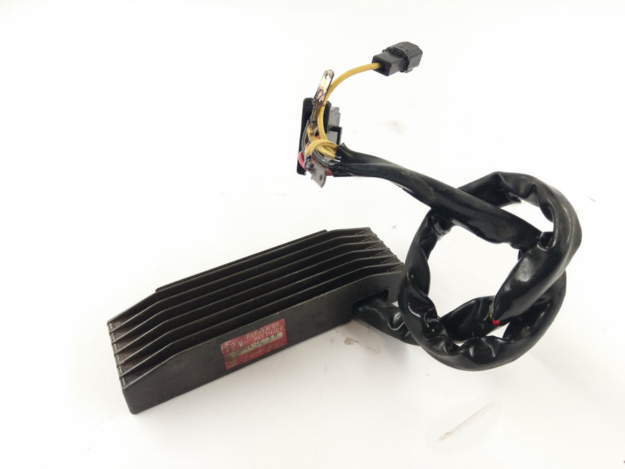 Suzuki IntrUder vs 700 VP51A [1986] - Controller