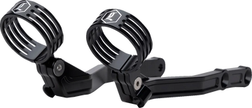Harley-Davidson FLHRXS 1868 Road King Special 114 [2025] - Supporti esterni per serbatoio remoto in billet REVO ARC - Immagine 1