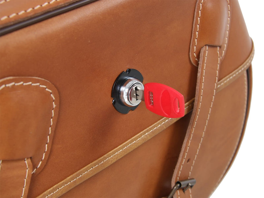 Motorradtasche [Hepco & Becker] - Leder Buffalo sandbraun links – Rohrpacktaschenhalter