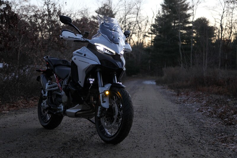 Ducati Multistrada V4 [DENALI] - Staffa superiore luce di guida