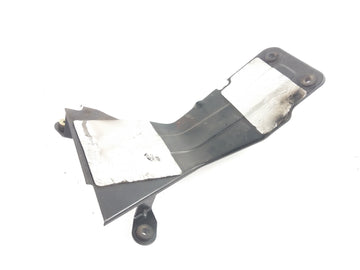 Suzuki Intruso 1500 VL [2000] - Protezione da calore del cilindro posteriore