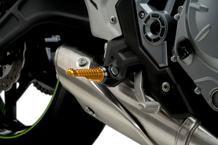 KTM RC 390 [2025] – Pedane R-Fighter – argento