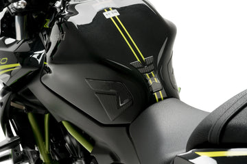 KAWASAKI Z 650 [2025] – Protezione specifica del serbatoio – Carbon look - 0