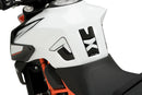 KTM 1290 SUPERDUKE R EVO [2023] – Spezifischer Tankschutz – Carbon look-2
