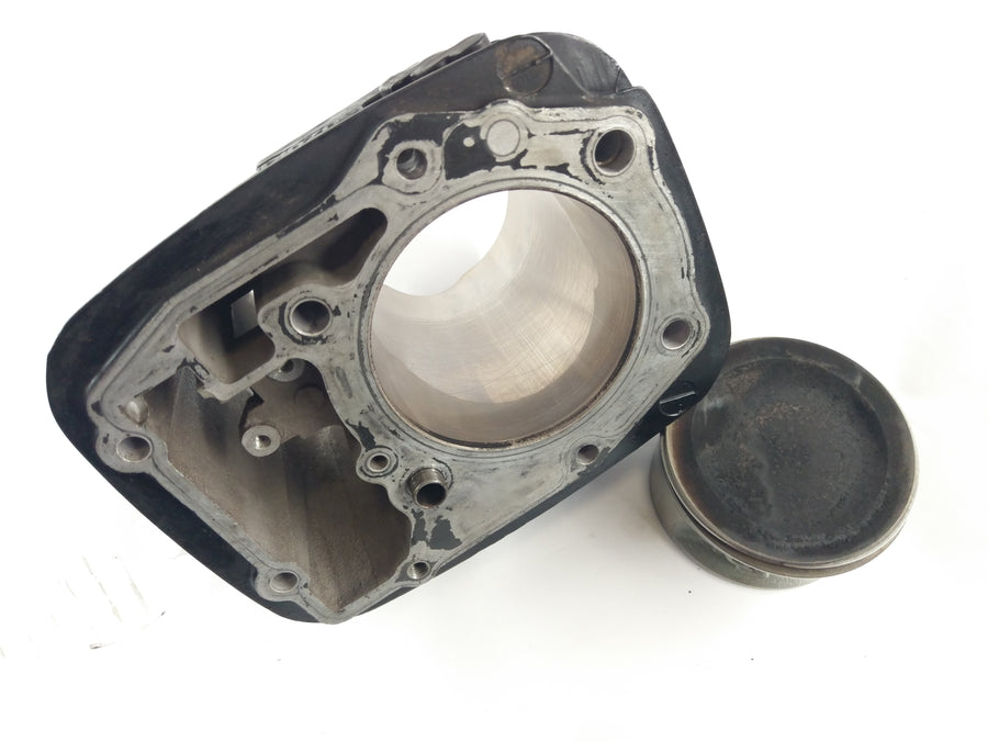 Suzuki Intrtuder 1500 VL [2000] - cilindro con pistoni