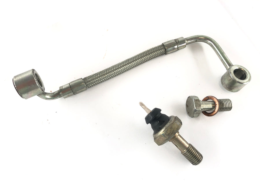 Triumph Sprint 955i RS T695 [2001] - Ölleitung mit Sensor