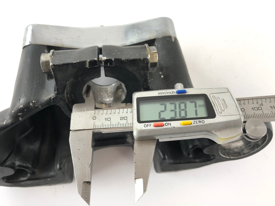 Honda GL 1000 Goldwing GL1 [1977] - Bridge fork sopra