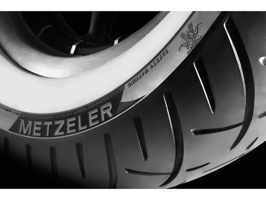 Harley Davidson-Me 888 Maratona Ultra Mature MT/90 B-16 74H TL Weißwand