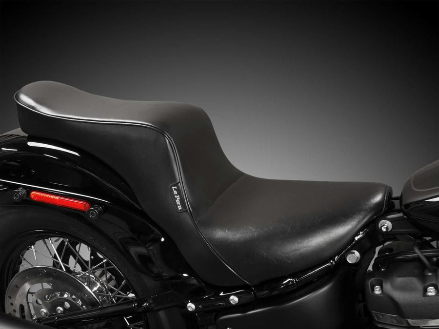 Harley Davidson FLFBS 114 [2018-2020] – Cherokee Sitz Glattes Schwarzes Vinyl