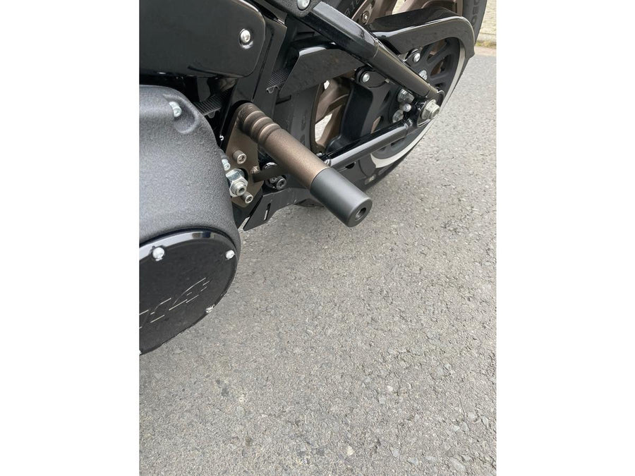 Harley Davidson FLSL [2018-2021] – Club Style Motorschutz für M8 Softail mit