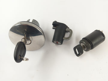 Moto Guzzi Nevada 750 LK [2001] - Locksmith Accenition Gap Tanl Lid Helmet Lock - 0