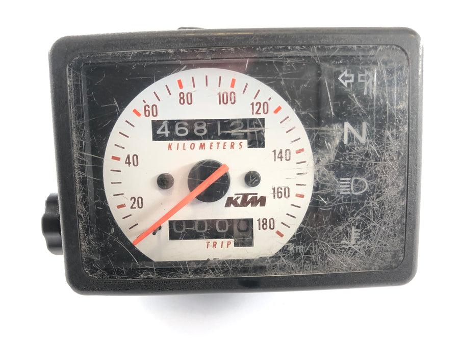 KTM 640 LC4 Prestige [2003] - Speedometer Cockpit Odometer Glass Scratched