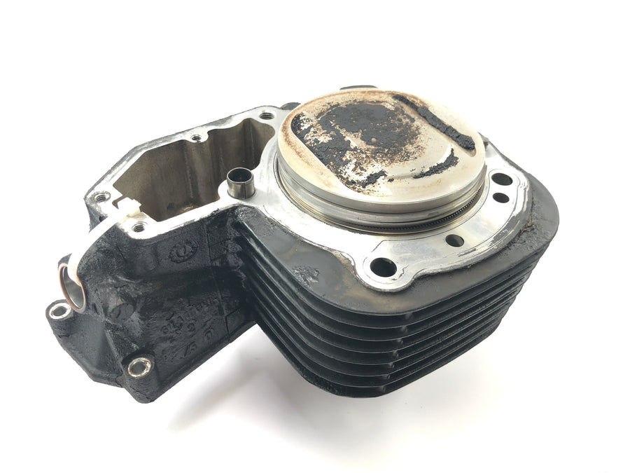 BMW R 1200 RT R12T [2007] - cylinder with piston on the right