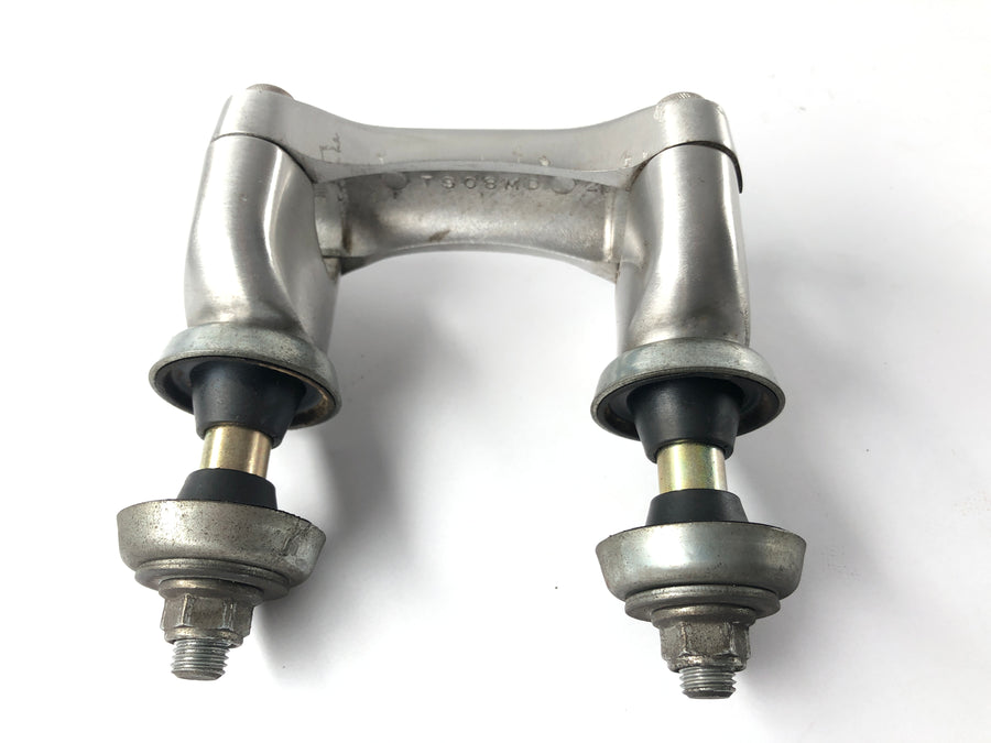 Triumph Bonneville 908MD [2001] - Riser handlebar mount