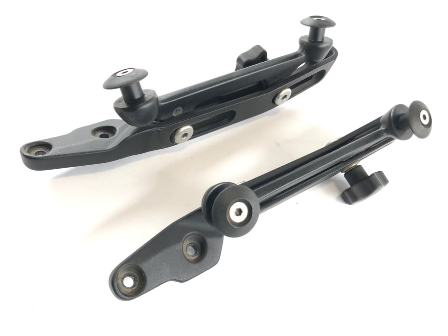 Moto Guzzi Stelvio 1200 8V [2011] - Regolazione del parabrezza Regolazione Winsdchutzsche Set