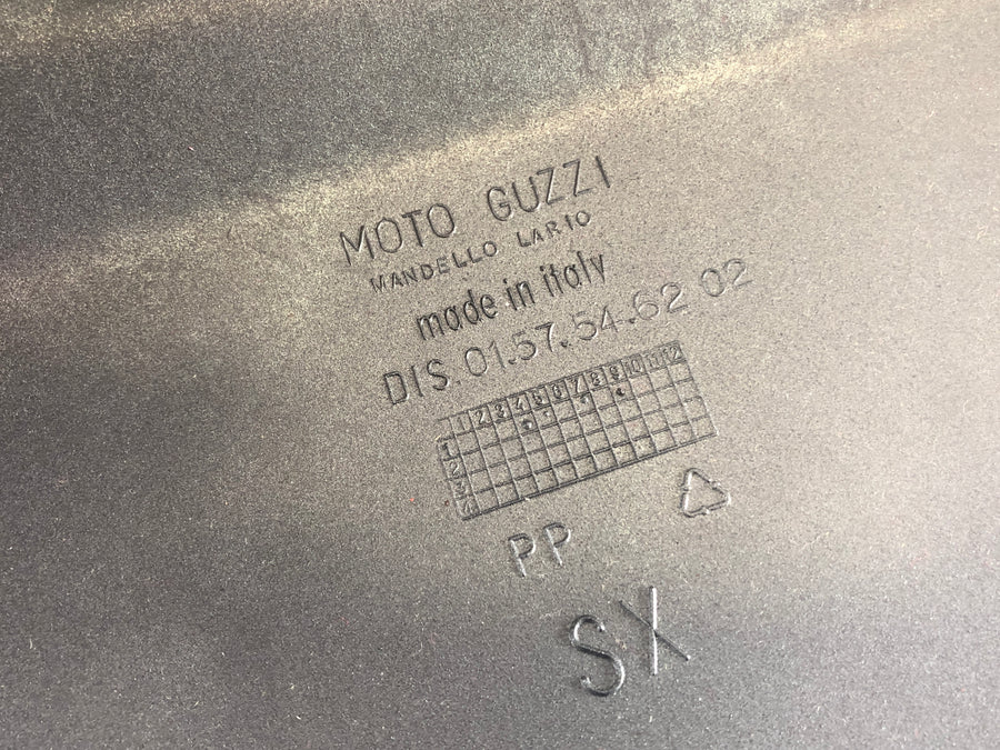 Moto Guzzi V11 Tenni [2001] - rivestimento laterale a sinistra