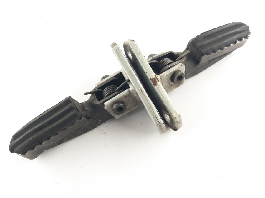 Moto Guzzi Quota 1100 ES [1999] - Footrests Driver Footrest Set