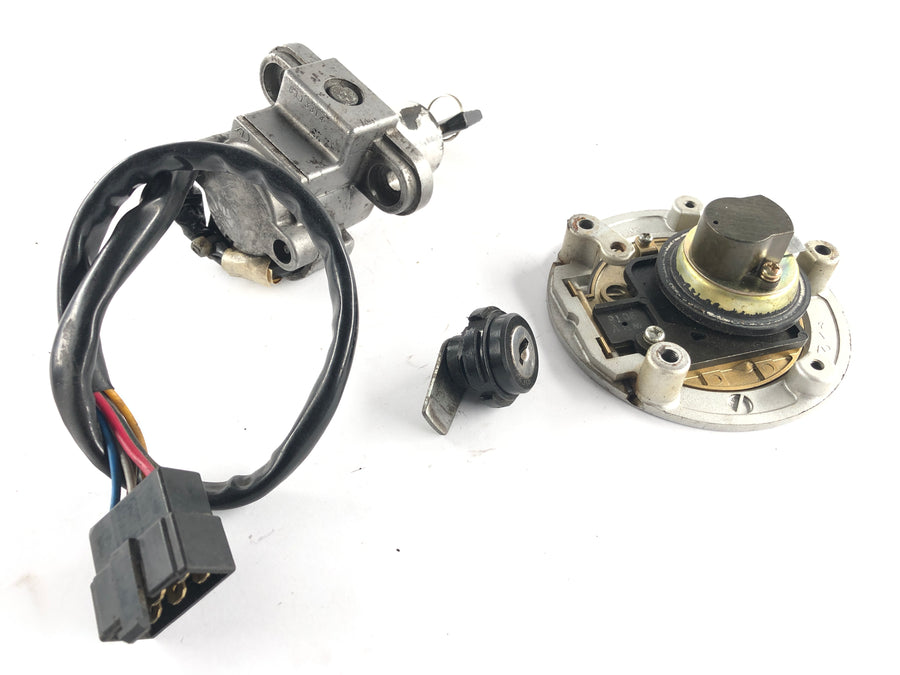 Cagiva Mito 125 Evo 8p [1996] - Castle Set Accendition Lock and Fuel Lid