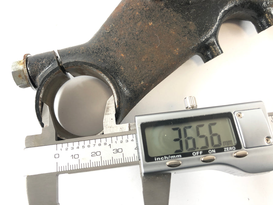 Honda GL 1000 Goldwing GL1 [1977] - lower triple clamp