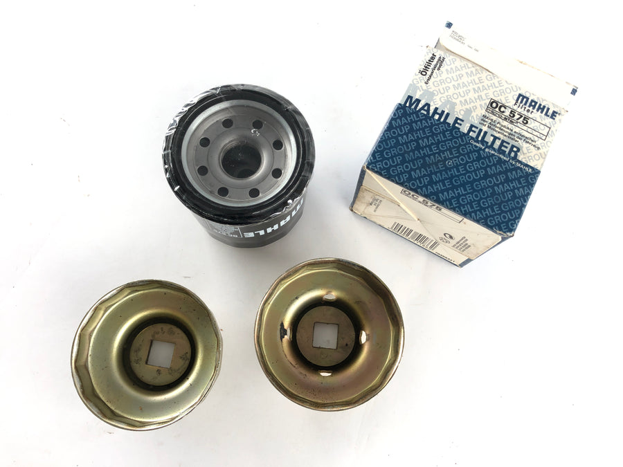 Triumph Thruxton 900 [2004] - Oil filter with oil filter wrench