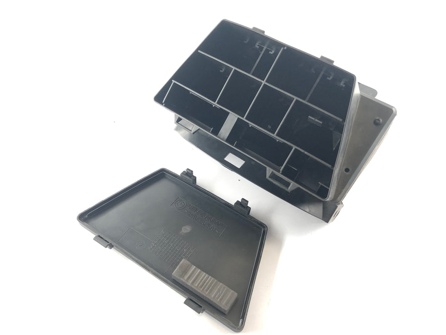 BMW R 1150 R R21 [2002] - Fuse box