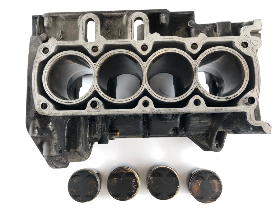 BMW K 1200 RS [2001] - Cylinder with piston engine housing