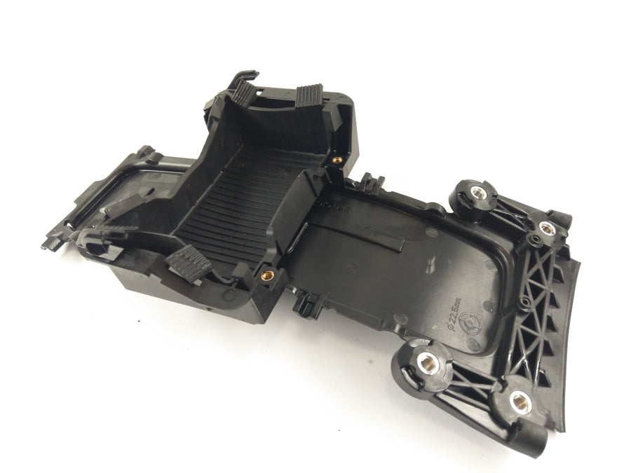 Husqvarna 701 Vitpilen [2018] - Funzione sottoscocca box batteria