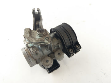 Yamaha YZF 125 Re06 [2011] - Assunzione del lembo dell'acceleratore