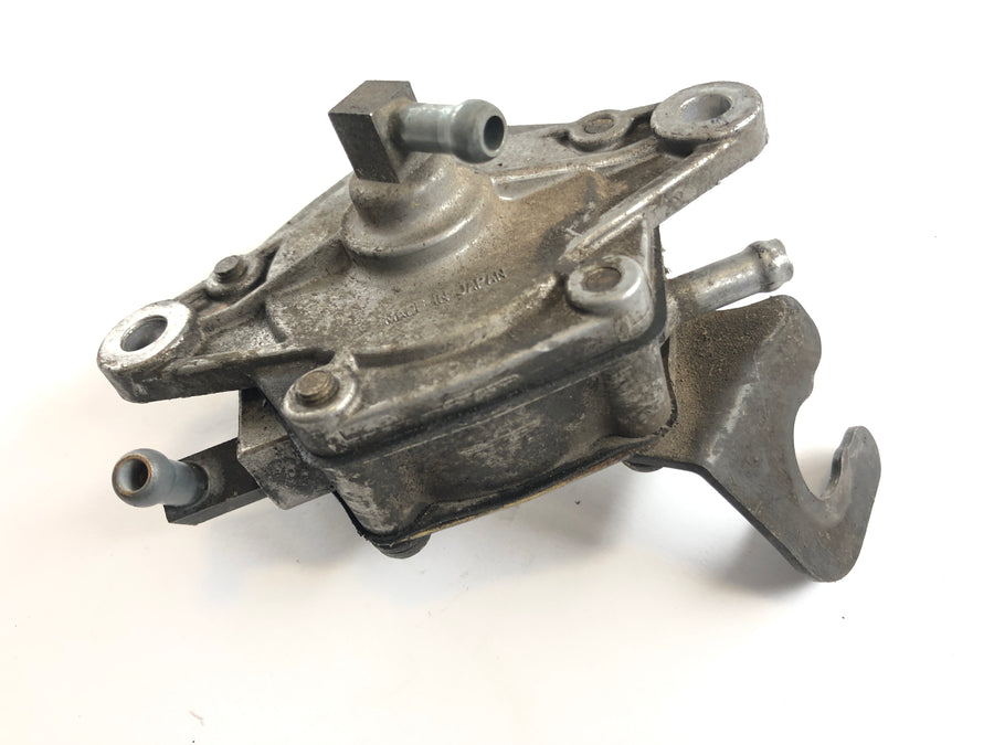 Suzuki DR 750 S SR41B [1988] - Fuel pump