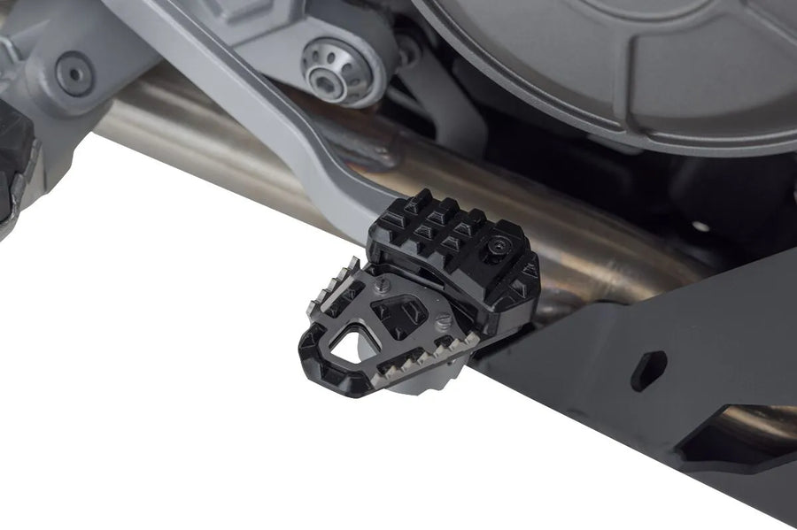 Aprilia Tuareg 660 [SW-MOTECH] – Estensione per pedale freno