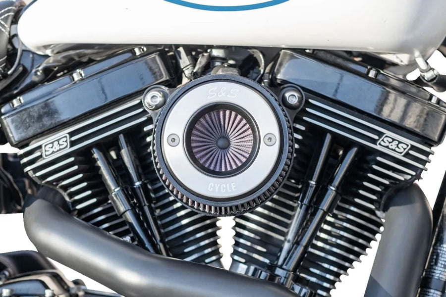 Harley-Davidson FLHTCSE 1690 EFI Electra Glide Screamin Eagle [2004] - Air Stinger Stealth Luftfiltersatz – Oberfläche: Schwarz – Bild 3