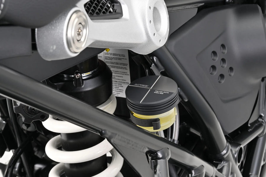 BMW S 1000 XR [Daytona] - Coperchio del cilindro principale posteriore