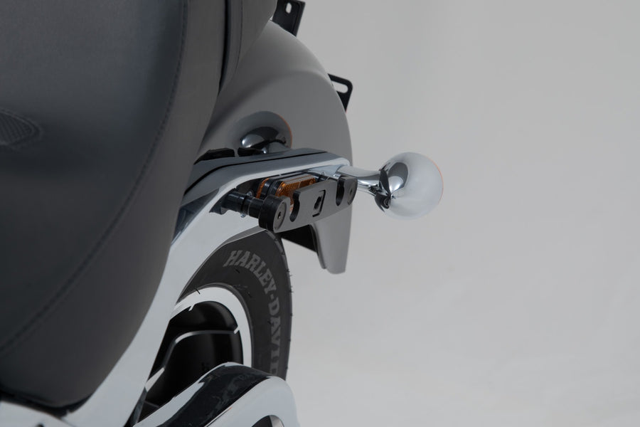 Harley-Davidson FXLR 1750 Softail Low Rider 107 [2018-2020] - Legend Gear LH1/LH2 side bag system - picture 4