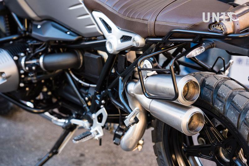 BMW R nineT 1200 Pure [2017-2023] - Scram Seitentasche in Canvas 22L-30L + Double Hilfsrahmen