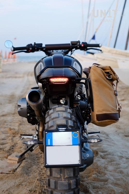 BMW R nineT 1200 Urban G/S (niedriger Auspuff) [2017-2023] - Scram Seitentasche in Canvas 22L-30L + Hilfsrahmen der NineT-Serie