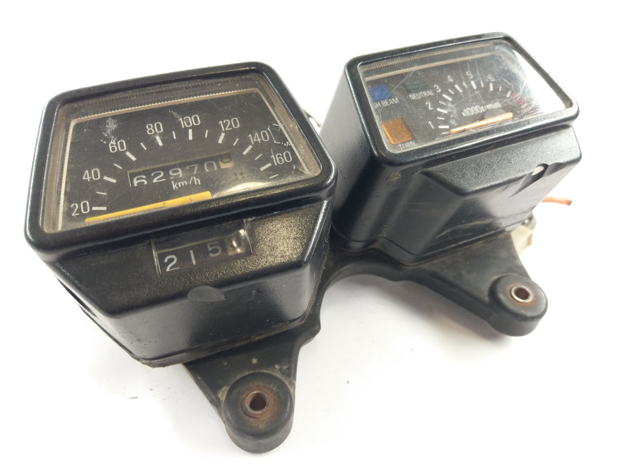 Yamaha TT 600 59X [1985] - Alloggiamento del misuratore di test tachio danneggiato