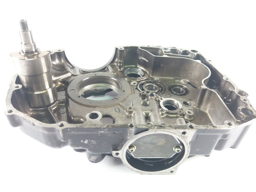 Suzuki DR 650 SP42B - Motorgehäusehälfte rechts mit Sumpffilter und Ausgleichswelle