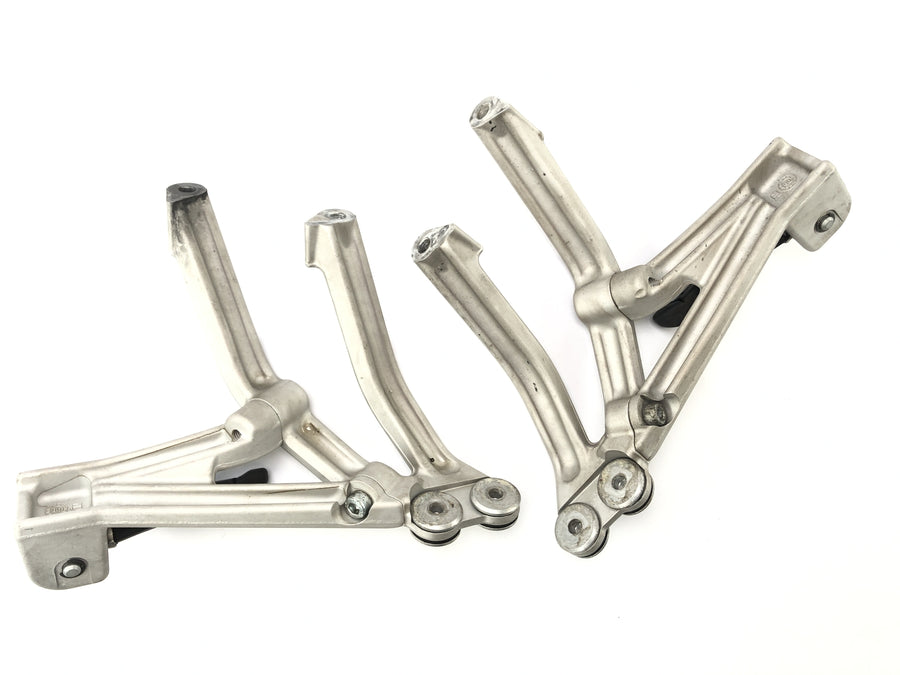 KTM 690 SM Prestige [2007] - Fettrest Footrest Brackets a sinistra e a destra