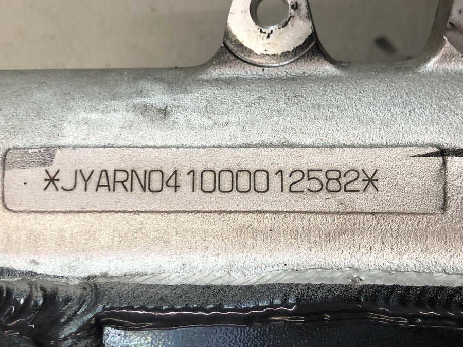 Yamaha YZF R1 RN04 [2001] - Telaio principale con documenti