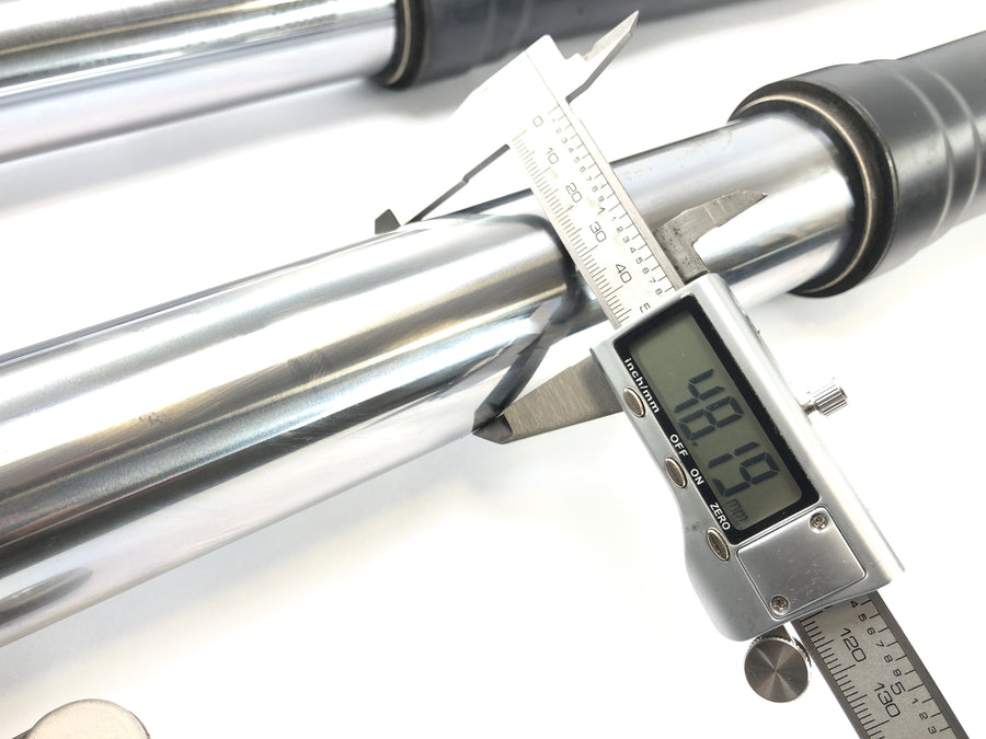 KTM 950 SM LC8 [2008] - Fork Telegabel con asse