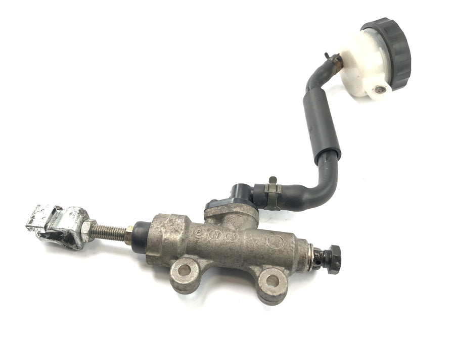 Honda SLR 650 RD09 [1997] - Bremspumpe hinten Hauptbremszylinder hinten Bremsanlage Bremszylinder