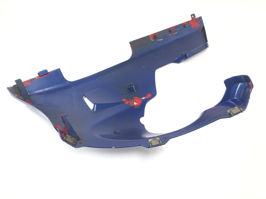 Yamaha YZF R1 RN01 [1998] - Side cladding at the bottom left bug cladding on the left