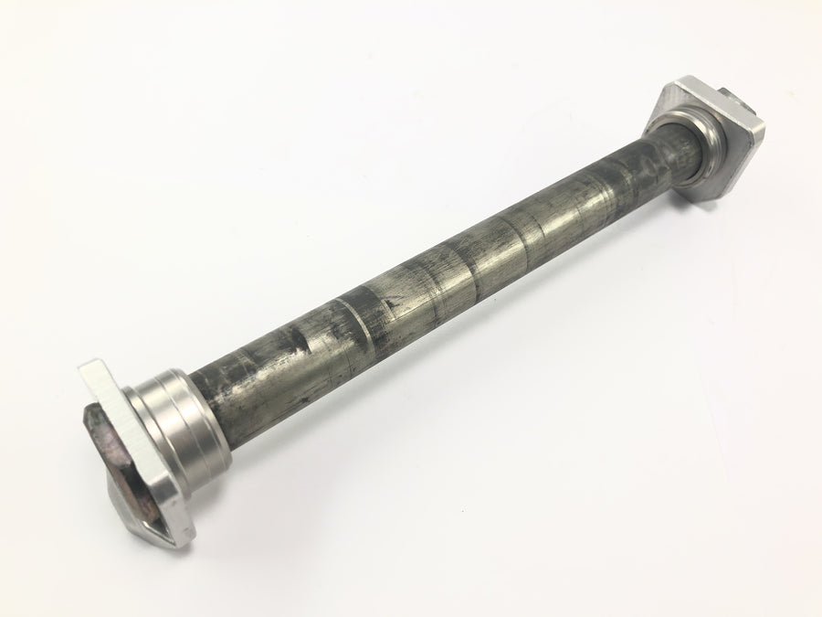 Suzuki GSF 1250 SA Bandit WVCH [2007] - rear wheel axle rear axle