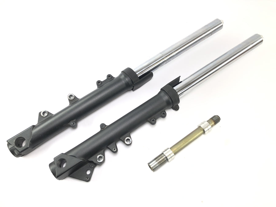 Triumph Sprint ST 1050 [2005] - forcella di sospensione Telegabel Fork con asse anteriore
