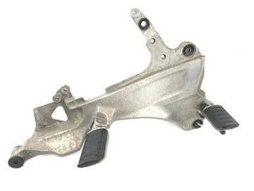 Honda ST 1100 SC26 Pan European [1990] - Supporto poggiapiedi destro per sistema poggiapiedi