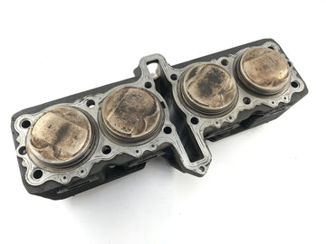 Suzuki GSX R 1100 GV73B [1990] - cylinder with pistons - 0