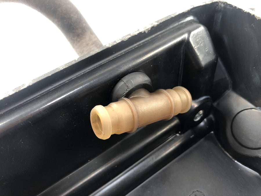 BMW R 100 RT 247 [1981] - Air filter lid