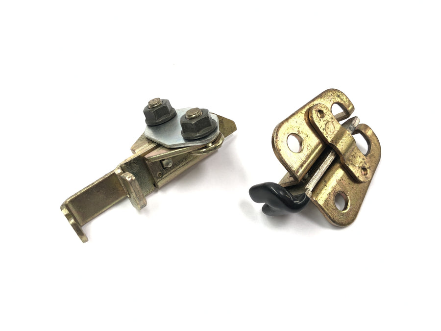 Yamaha TRX 850 4UN [1996] - Seat lock latch latch snap hook mechanism