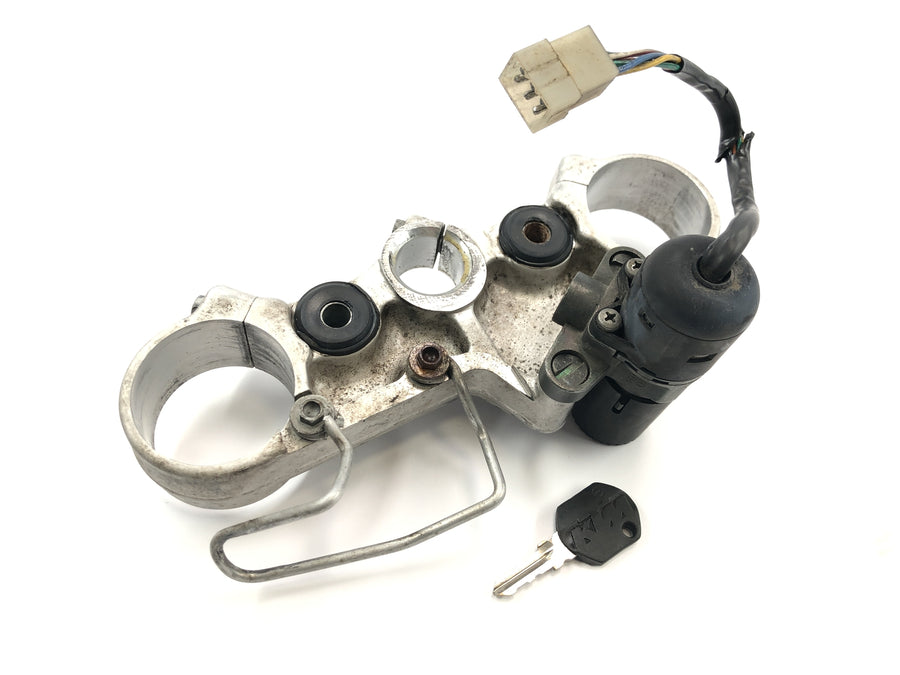 KTM 640 Adventure LC4 [2001] - top triple clamp with ignition lock